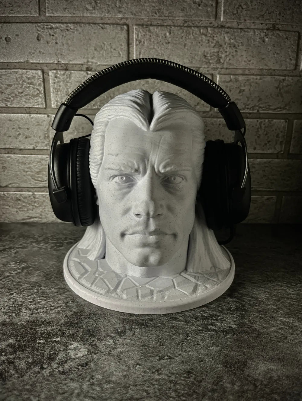 Geralt of Rivia (The Witcher) Headphone Stand