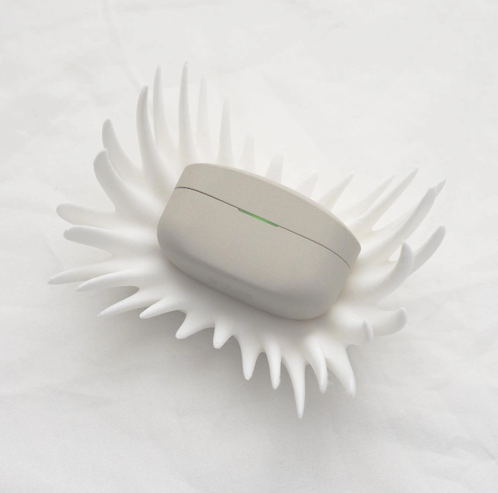 Thorn Tray